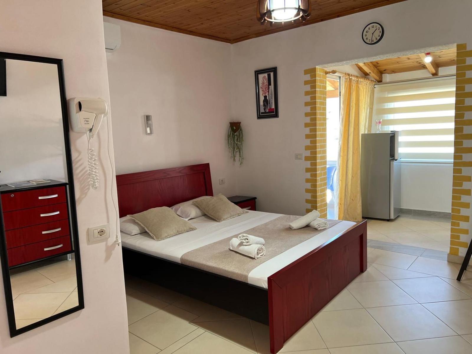 Golden Villa Ksamil Exterior photo