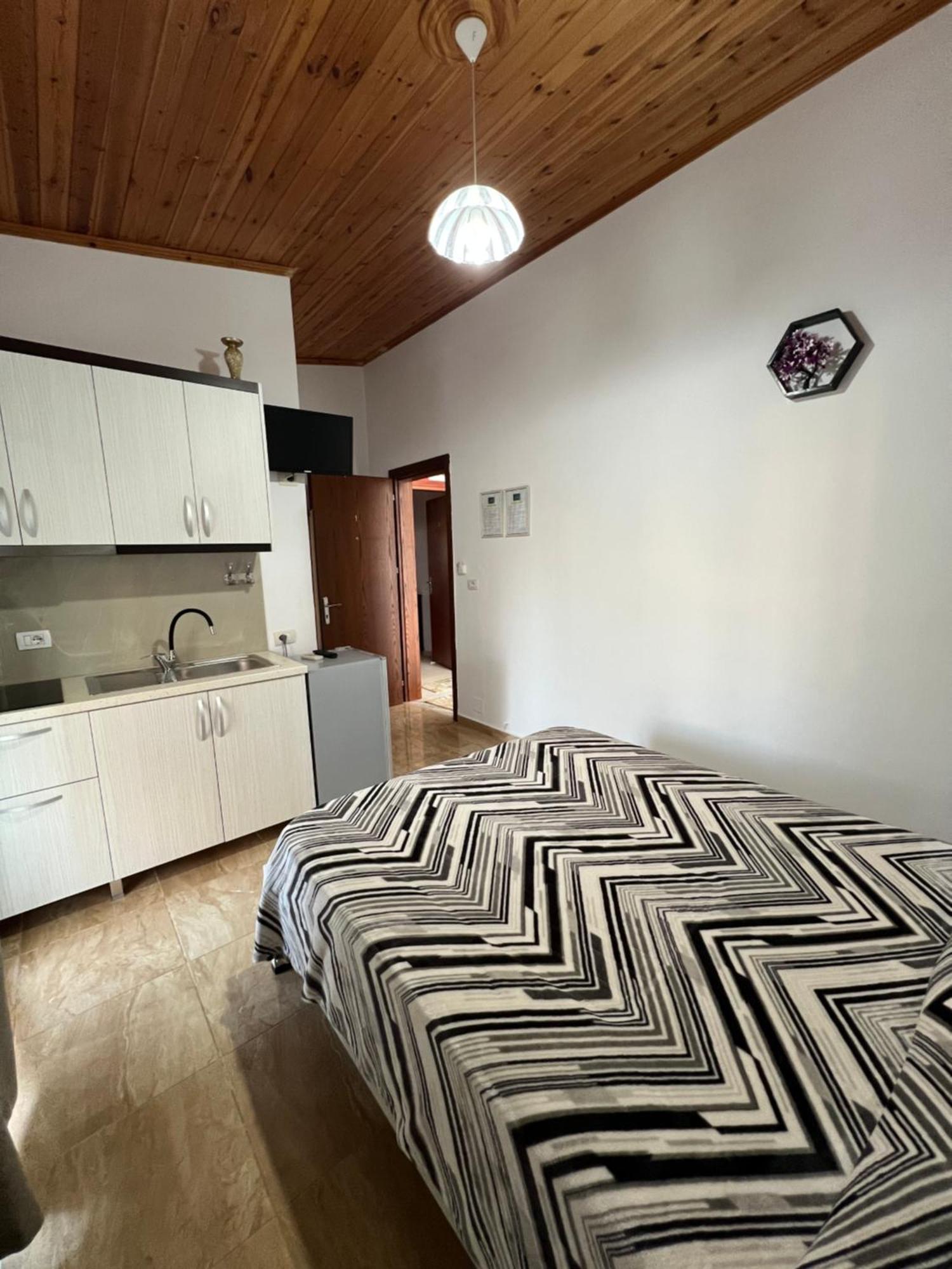 Golden Villa Ksamil Room photo
